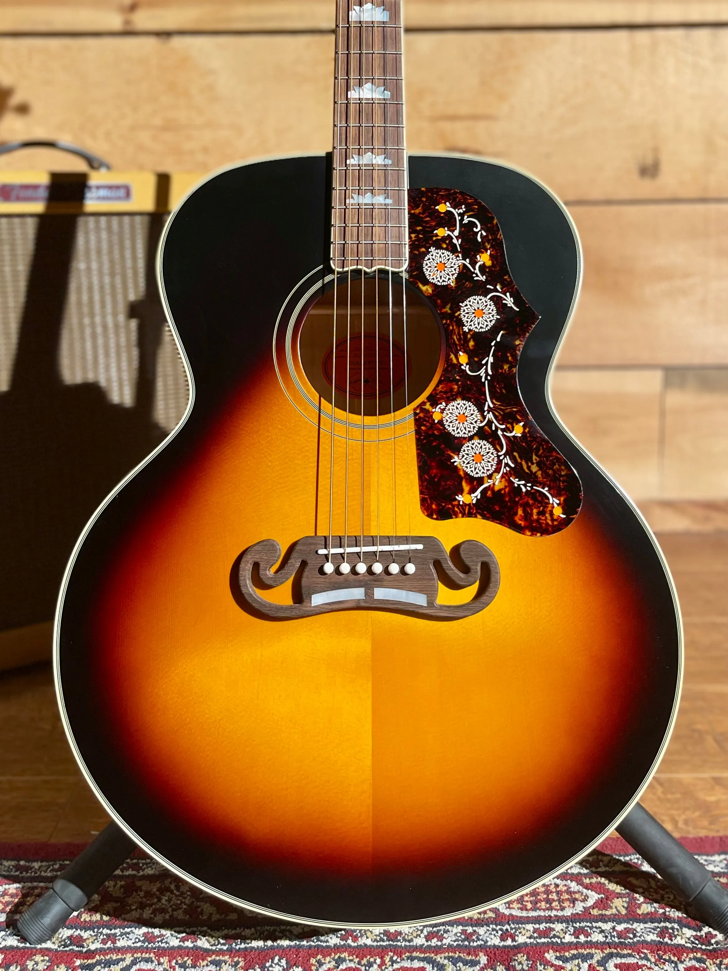 Epiphone 1957 SJ-200, Antique Vintage Sunburst
