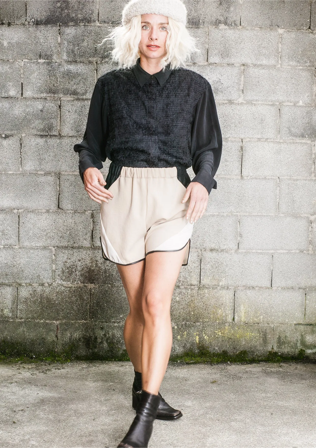 SHORTS - PATCHWORK beige/black/white